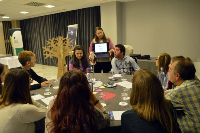 Las personas con discapacidad intelectual explican sus derechos a los voluntarios que les apoyan - 1, Foto 1