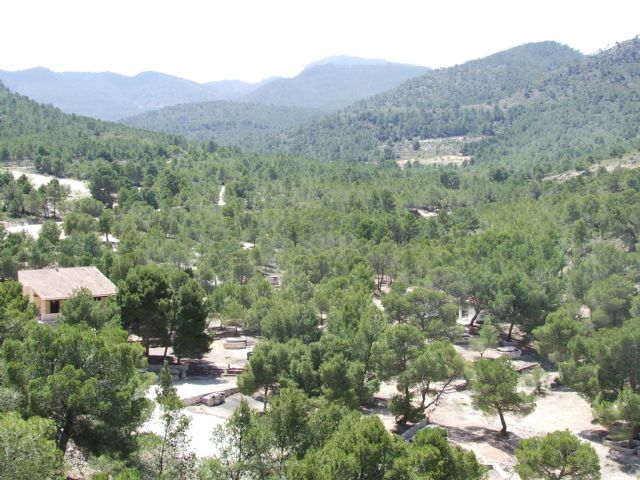 La Comunidad fomenta las actuaciones de voluntariado ambiental para la conservación y protección del sector norte en la Sierra de la Pila - 1, Foto 1