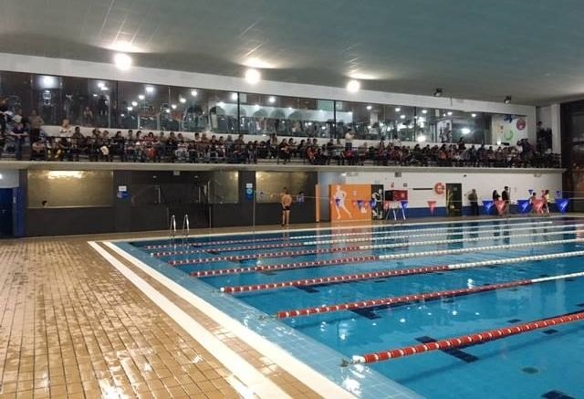 MOVE acogió una competición de natación enmarcada en las fiestas de Santa Eulalia