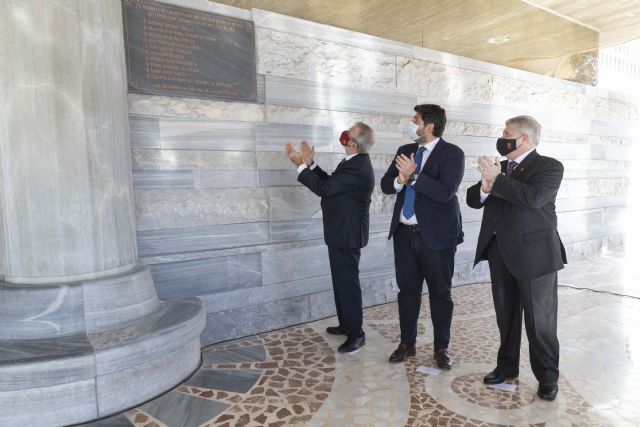 López Miras clausura el acto de homenaje a los diez diputados del antiguo Reino de Murcia que participaron en la redacción y aprobación de la Constitución de 1812 - 1, Foto 1