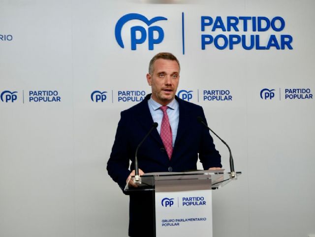 El PP exige a Sánchez más bonificaciones al gasóleo en el sector pesquero, así como cualquier otra medida para aliviar la situación que están atravesando - 1, Foto 1