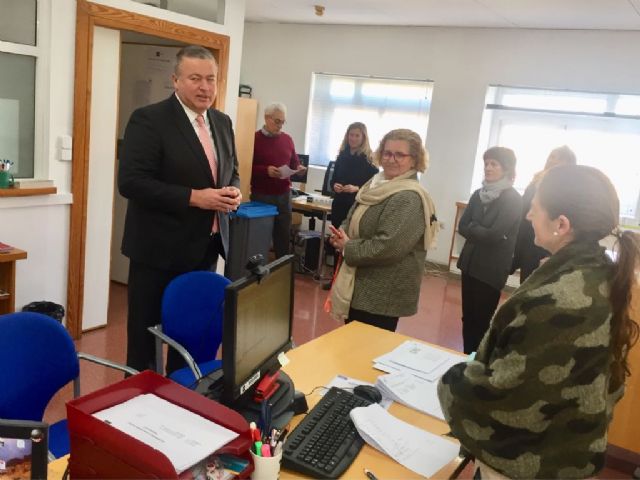 El delegado del Gobierno reivindica la importancia y contribución de la UNED a la calidad y excelencia educativa en la Región - 1, Foto 1