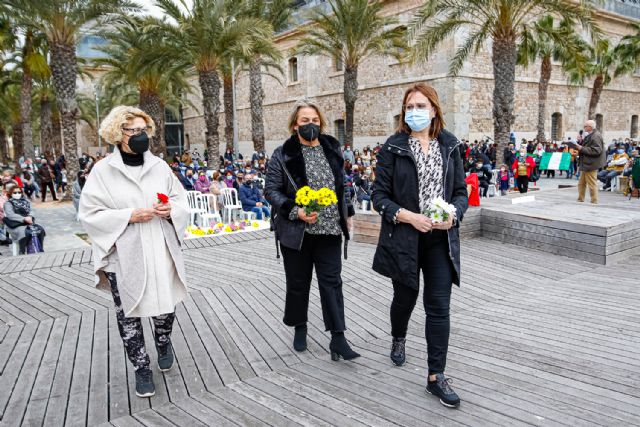 Isabel Franco acude a las Jornadas solidarias 'Aquí solo queremos ser humanos' - 1, Foto 1