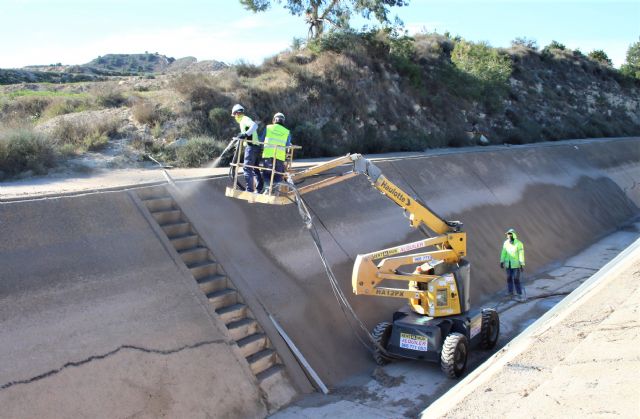 La CHS continúa con las labores de conservación y mantenimiento de Canal de la Margen Izquierda del Postrasvase Tajo-Segura - 1, Foto 1