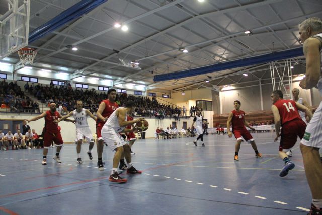 Las leyendas del Real Madrid de Baloncesto se imponen a los veteranos del Club de Baloncesto Lumbreras - 2, Foto 2