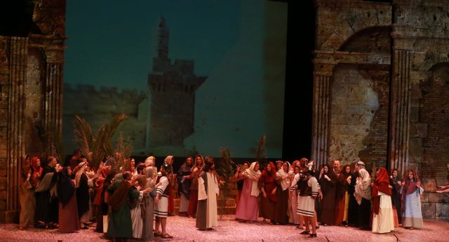 Estreno triunfal de Jesús de Nazaret en el Víctor Villegas - 3, Foto 3