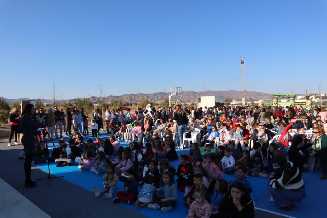 Multitudinaria inauguración de la nueva gran Zona Verde Forestal junto al Paseo de las Acacias - 2, Foto 2