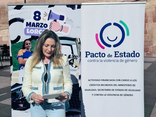 José Antonio Sansegundo, Elisa Campoy y el IES San Juan Bosco premiados por el Ayuntamiento por su contribución a favor de la igualdad - 2, Foto 2