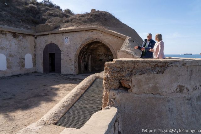 Adjudicada la obra que recuperará la batería de San Leandro para su uso turístico - 1, Foto 1