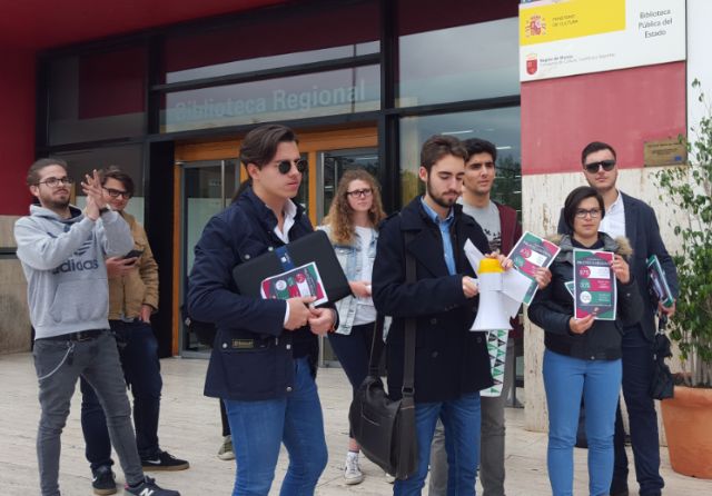 FEREMUR exige a los grupos de la Asamblea Regional un nuevo presupuesto para la Biblioteca Regional esta misma semana - 1, Foto 1