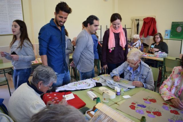 El IES Antonio Hellín celebra su undécima jornada de convivencia intercultural - 3, Foto 3