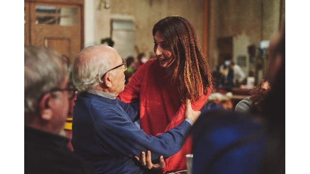 Mayores en situación de soledad crean vínculos con personas más jóvenes a través de la repostería - 1, Foto 1