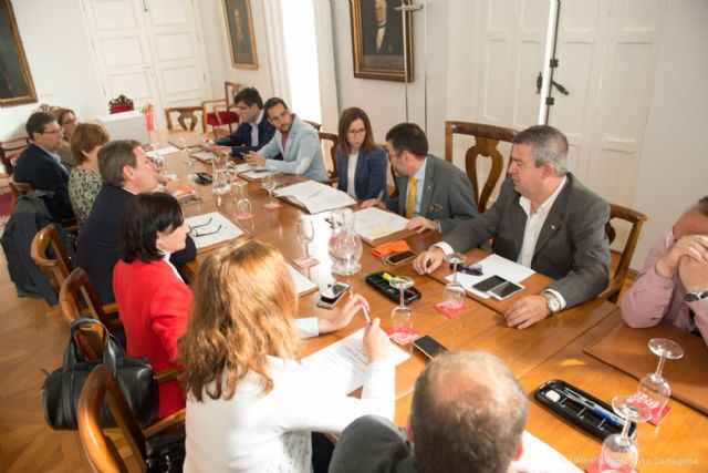 La Junta de Gobierno fomenta la participación creando los Consejos de Comercio y de Igualdad - 1, Foto 1