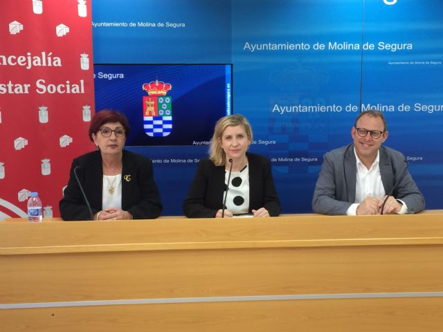 El Ayuntamiento de Molina de Segura y la asociación AFAD firman un convenio de colaboración para el desarrollo del proyecto Activemos la mente - 2, Foto 2