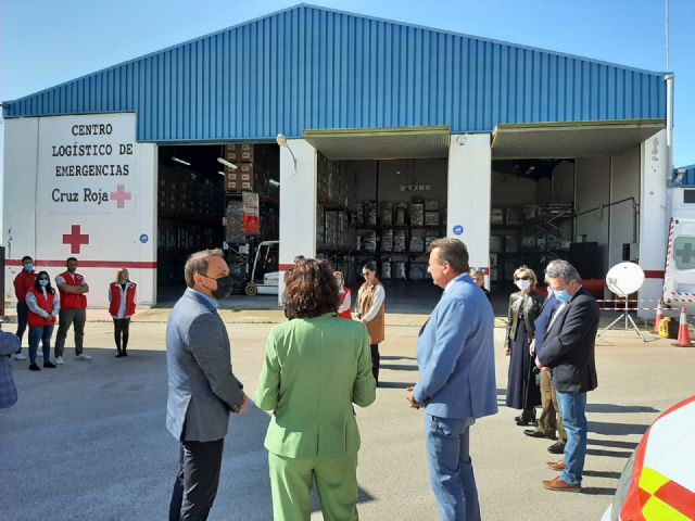 El consejero de Transparencia, Seguridad y Emergencias visita el almacén logístico de Cruz Roja - 3, Foto 3