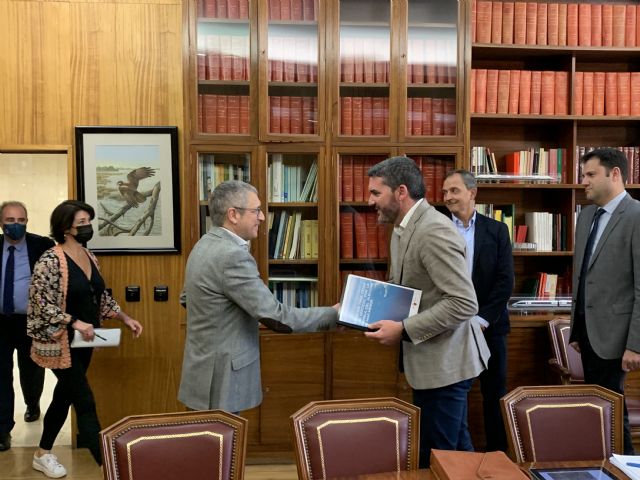 La Comunidad constata la falta de voluntad del Gobierno de España para cesar la entrada de agua por ramblas al Mar Menor - 1, Foto 1