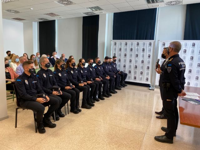 El alcalde da la bienvenida a los 10 nuevos agentes en prácticas de la Policía Local de Torre Pacheco - 4, Foto 4