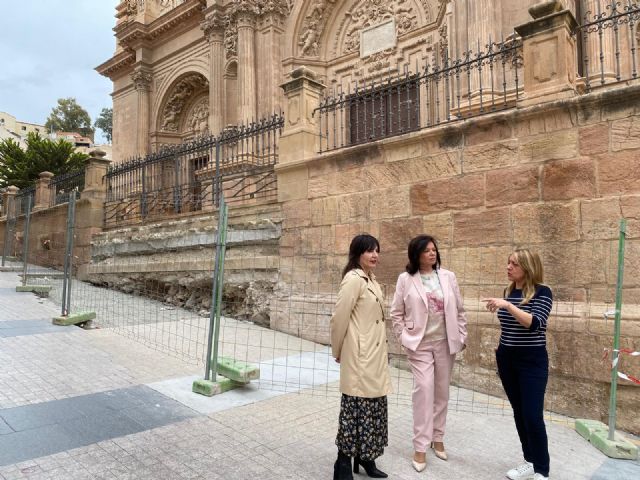 EL PSOE eleva a la Asamblea Regional la demolición de las escalinatas de San Patricio - 1, Foto 1