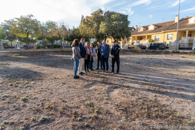 El Ayuntamiento financiará con el Plan de Barrios el cuartel de Los Dolores, proyectos sociales y el palmeral de Cabo de Palos - 1, Foto 1