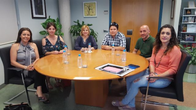 Violante Tomás recibe a los seleccionados de la beca empresarial para personas con discapacidad - 1, Foto 1