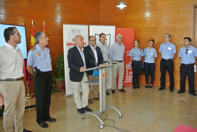 Murcia estrena brigadas cívicas de información y vigilancia para evitar conductas que ensucien la ciudad - 1, Foto 1