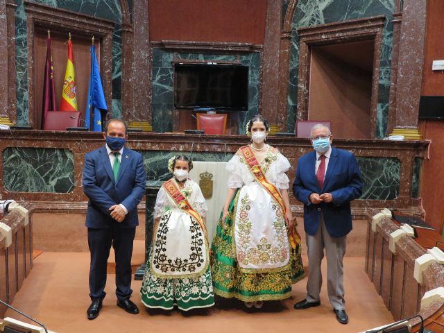 El presidente recibe a las Reinas de la Huerta 2021 - 1, Foto 1