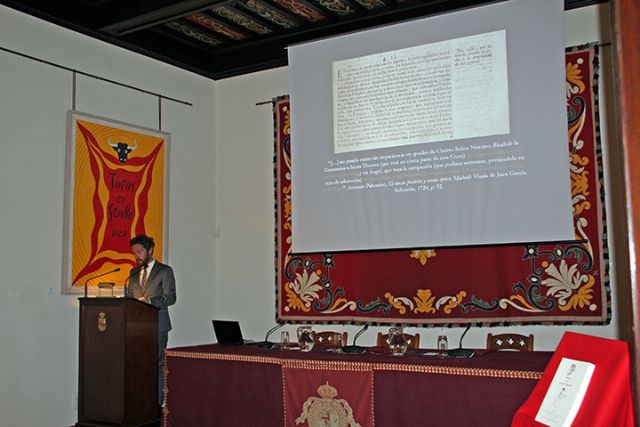 Acto taurino . En Sevilla. En el Salón Carteles de la Real Maestranza de Caballería de Sevilla presentación del número 53, con relevantes temas, de la “Revista de Estudios Taurinos” - 2, Foto 2