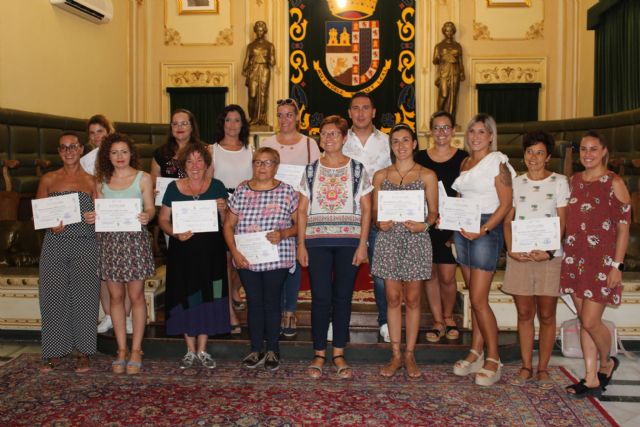 40 mujeres finalizan el curso de Autoprotección y Defensa Personal de la Concejalía de Igualdad - 4, Foto 4