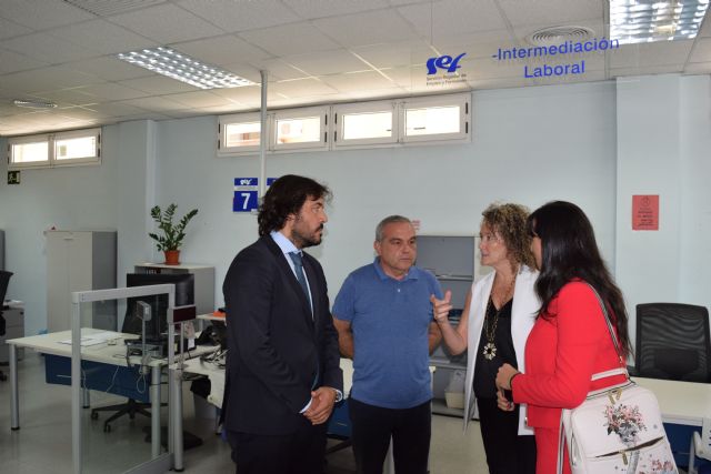 Miguel Motas visita la Oficina de Empleo de Murcia-Sur - 1, Foto 1