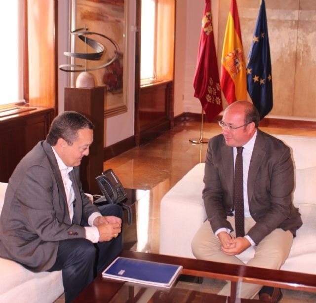 Pedro Antonio Sánchez traslada al presidente de Croem su compromiso firme de seguir trabajando en las medidas que permitan traer agua a la Región