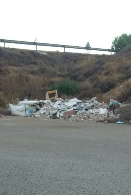 MC: Crece la alarma en los vecinos de las diputaciones ante el descontrolado vertido de escombros y residuos en los caminos del municipio - 3, Foto 3