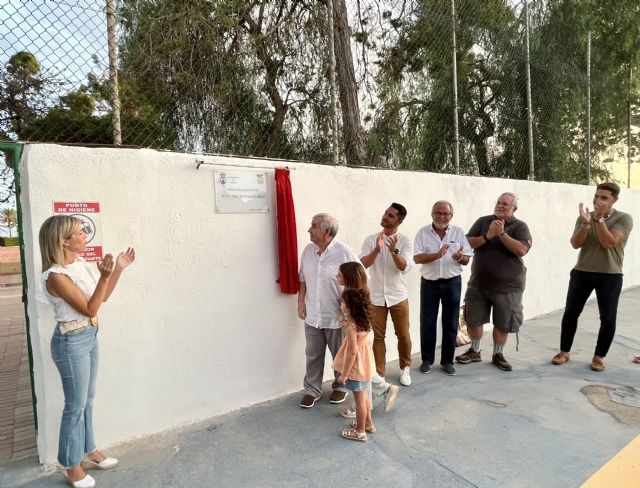 Merecido homenaje a Raimundo Jiménez Ramírez, tras casi cincuenta años dedicado al balonmano en Águilas - 1, Foto 1