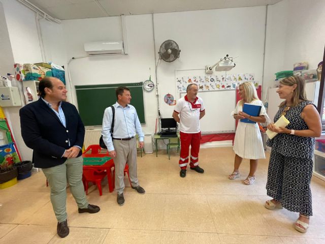 Los 116 colegios y las 7 escuelas infantiles de Murcia reciben un plan de choque de limpieza para el inicio del curso escolar - 1, Foto 1