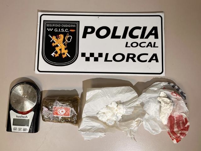 La Policía Local detiene a dos personas por tráfico de drogas en Lorca - 1, Foto 1