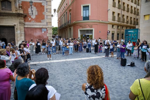 Nevado: Ballesta ve apropiado eliminar la Concejalía de Igualdad mientras 42 mujeres, 16 este verano, han sido asesinadas víctimas de la violencia machista - 5, Foto 5