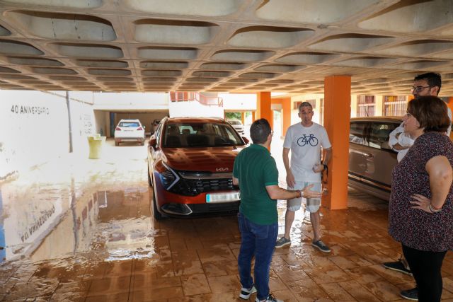 Ruiz: Los cientos de alumnos del CEIP Saavedra Fajardo de Algezares van a tener que convivir con esta tubería rota por la dejadez de Ballesta y el abandono a los colegios públicos - 3, Foto 3