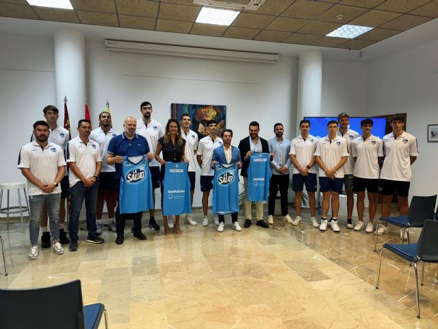 Patricia Fernández presenta al equipo de baloncesto La Salud Archena que debutará en Segunda FEB esta temporada - 1, Foto 1