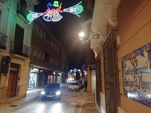 Sale a contratación el suministro-arrendamiento del material de iluminación para las fiestas patronales de Santa Eulalia y la Navidad 2024/25 - 1, Foto 1