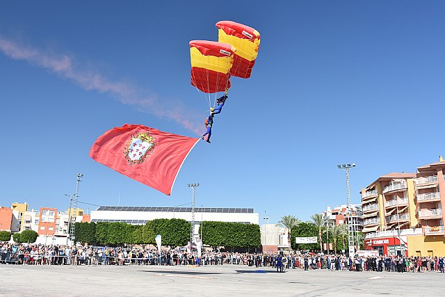 Más de 200 personas participan en la Jura de Bandera para personal civil celebrada en Alcantarilla - 5, Foto 5