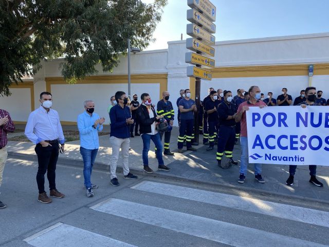 MC asiste al homenaje del trabajador de Navantia fallecido por atropello y exige al PP que actúe, de una vez, para garantizar la seguridad de los trabajadores - 1, Foto 1