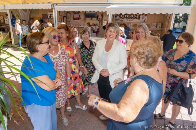 La plaza de España reúne a treinta asociaciones de mujeres este fin de semana en Cartagena - 1, Foto 1