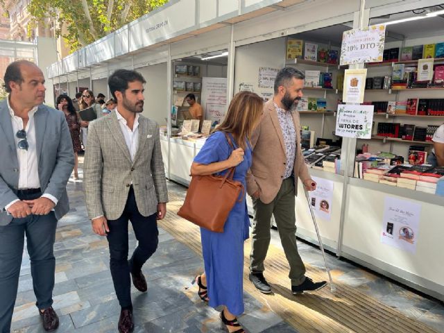 Arranca la Feria del Libro 2023 en el paseo Alfonso X El Sabio de Murcia - 2, Foto 2