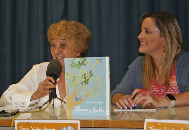 Pinzón y Azulita de Teresa Sánchez Laguna levanta el vuelo de la mano de alumnos y padres del CEIP Lucero de Valdepeñas - 2, Foto 2