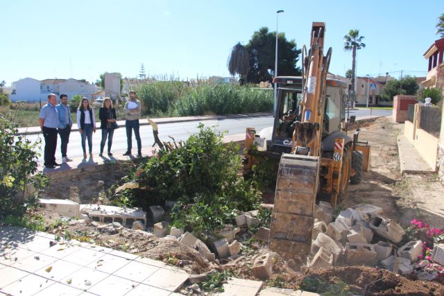 La avenida de Las Salinas contará con una nueva zona verde frente al Centro de Salud - 1, Foto 1