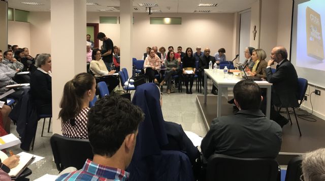 La consejera de Educación preside la Asamblea de Escuelas Católicas - 1, Foto 1