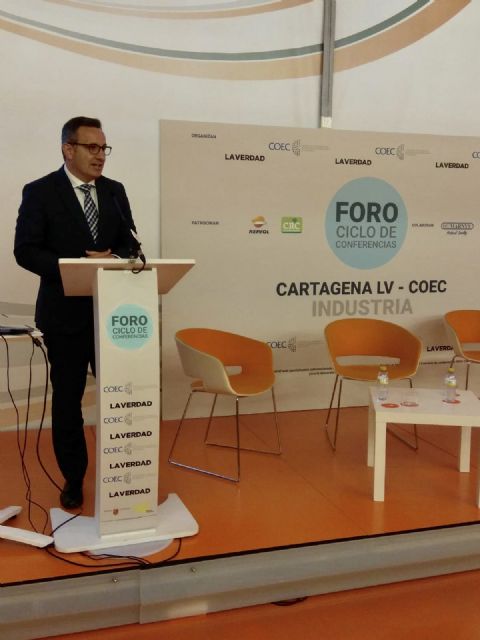 El delegado del Gobierno resalta la necesidad de reforzar el peso de la industria en el tejido socioeconómico de la Región de Murcia - 2, Foto 2