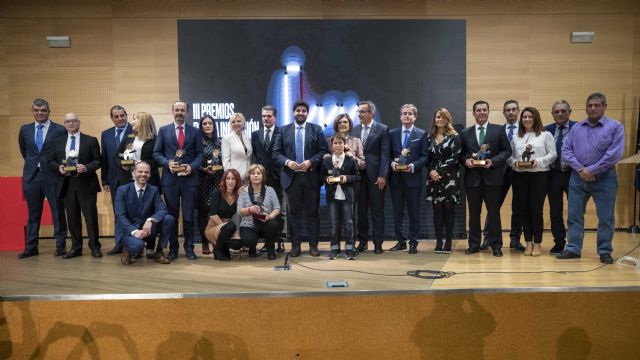 López Miras clausura el acto de entrega de los III Premios por la Inclusión Laboral de Cruz Roja - 2, Foto 2