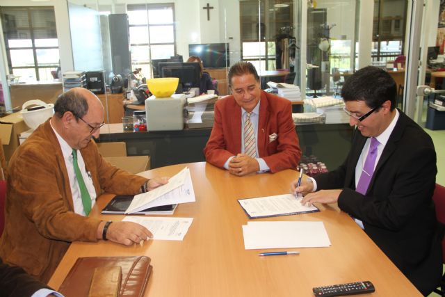 La UCAM firma un convenio de colaboración con el Colegio de Ingenieros de Obras Públicas - 1, Foto 1