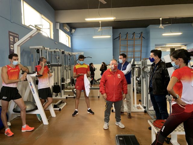 Los marchadores de la Selección de atletismo de España entrenan en San Javier - 2, Foto 2