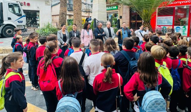 La Comunidad acerca el comercio de proximidad a los escolares de la Región - 1, Foto 1